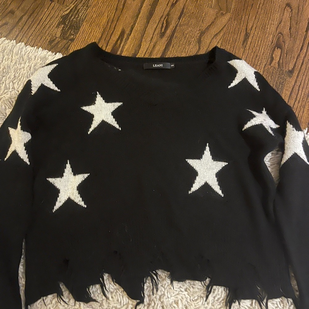 Preppy Star Sweater!!🪩 Size Small